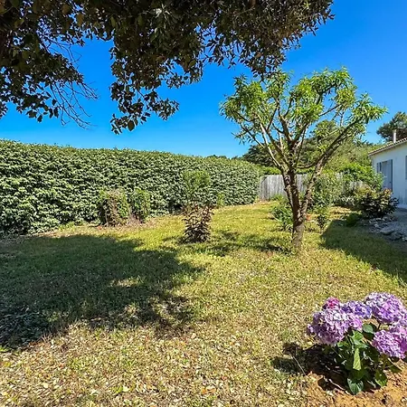 Superbe De Plain-pied Avec Parking Et Jardin *